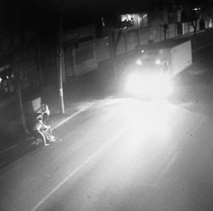 為公司采購省錢，竟然半夜連偷33個垃圾桶